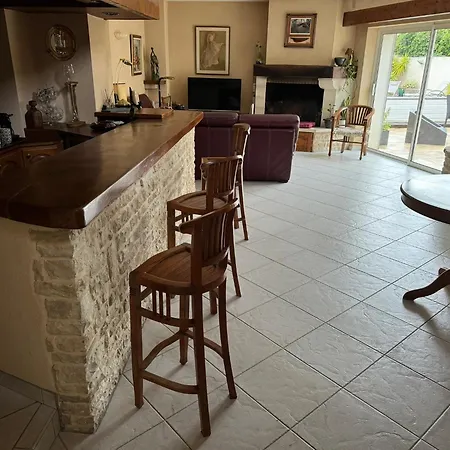 Maison De Charme Ile De Re Avec Piscine Et 10 Couchages Villa