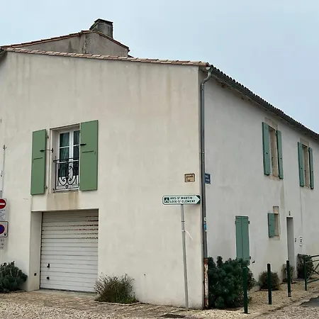 Maison De Charme Ile De Re Avec Piscine Et 10 Couchages Willa La Couarde-sur-Mer
